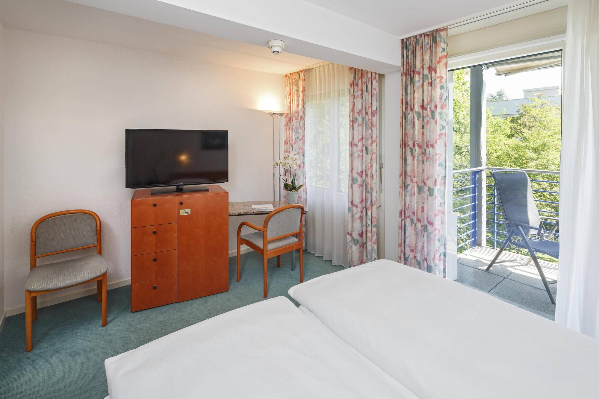 Wellness Hotel Tenedo - Thermalquellen Resort Bad Bad Zurzach Zewnętrze zdjęcie